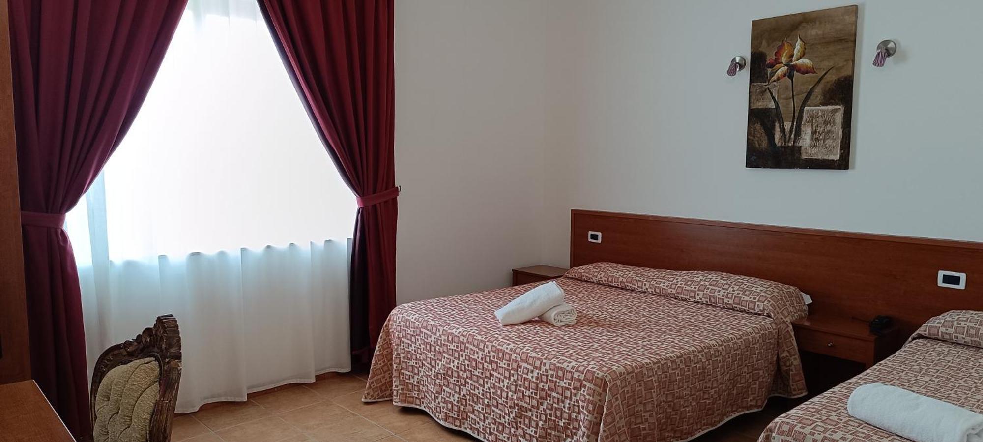 Hotel Desusino & 3*